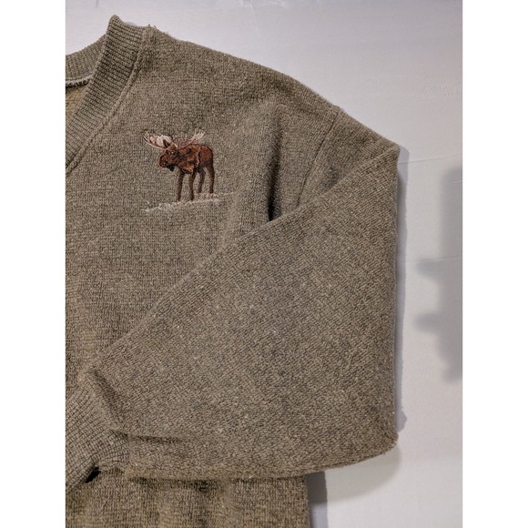 Art Unlimited Moose Men's XL Embroidered V Neck Sweater Pullover Brown Casual - Picture 3 of 12